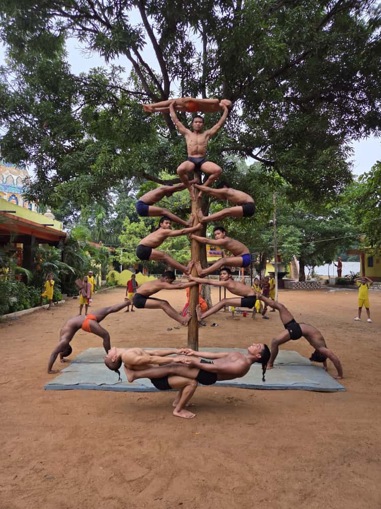 WhatsApp Image 2025-10-15 at 15.43.52_5b15ea0a