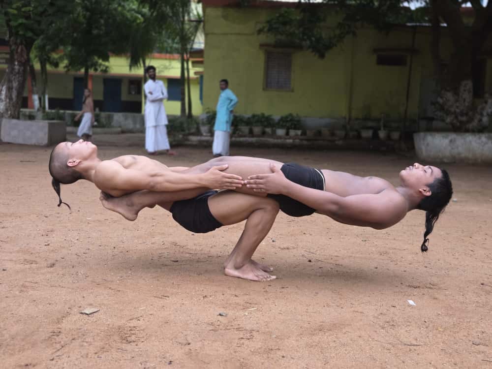 WhatsApp Image 2025-10-15 at 15.43.57_c432ba56